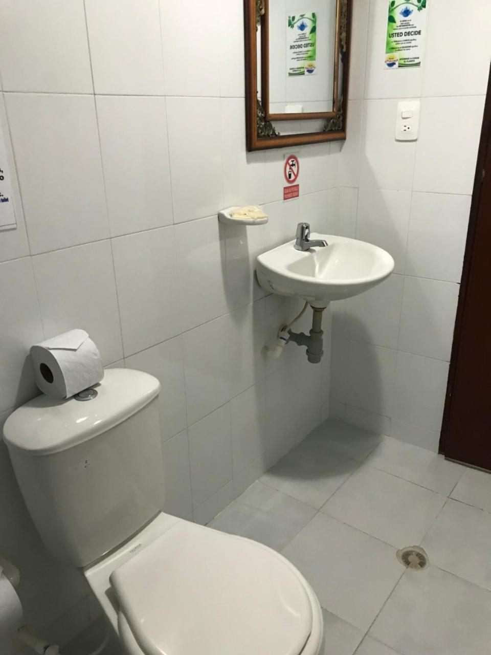 Hostal El Vecino San Andrés Extérieur photo